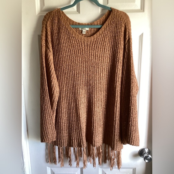 Versona XXL sweater, boho, tassels at bottom - Picture 1 of 6